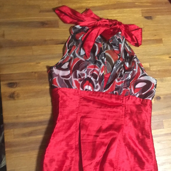 Women’s red and black halter top - Picture 2 of 2